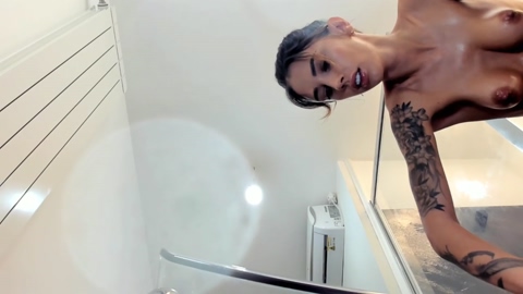 hotfallingdevil  06-09-2022